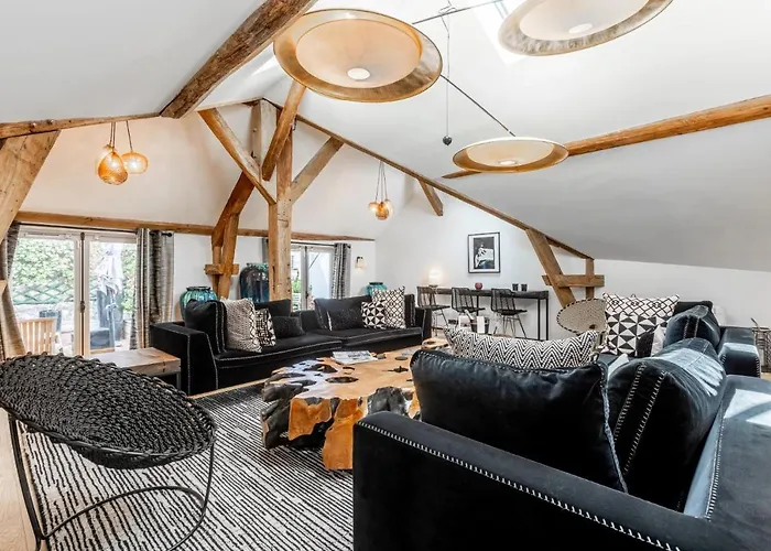Ferienhaus Maison Labruyere - Serviced Mansion Saint Germain Paris