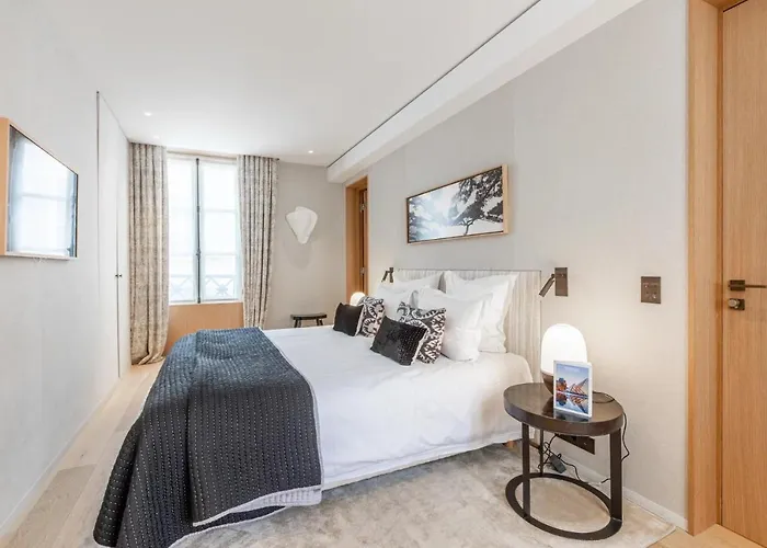 Ferienhaus Maison Labruyere - Serviced Mansion Saint Germain *