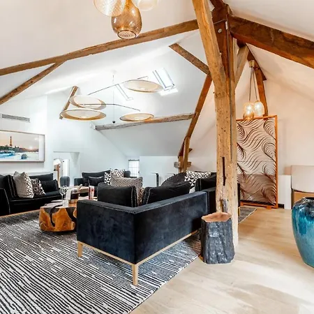 Maison Labruyere - Serviced Mansion Saint Germain Hébergement de vacances *